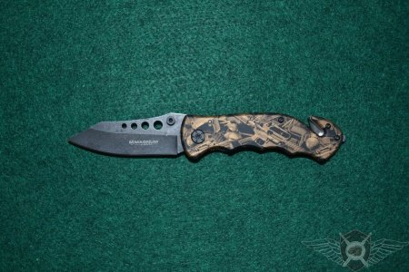 01LG288_MB_BronzeRescue
